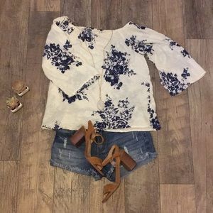 Love Stitch off the shoulder flower print top